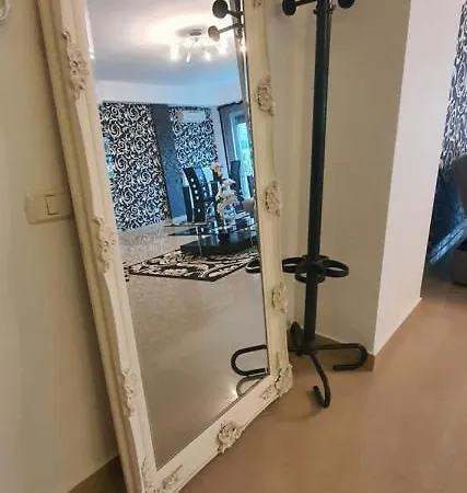 Sunrise Residence Luxury 3 Bed,3 Bath 2 Minute De Plaja Mamaia Nord Appartamento *