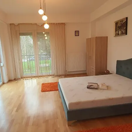 Sunrise Residence Luxury 3 Bed,3 Bath 2 Minute De Plaja Mamaia Nord *