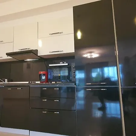 Sunrise Residence Luxury 3 Bed,3 Bath 2 Minute De Plaja Mamaia Nord Appartamento Constanţa